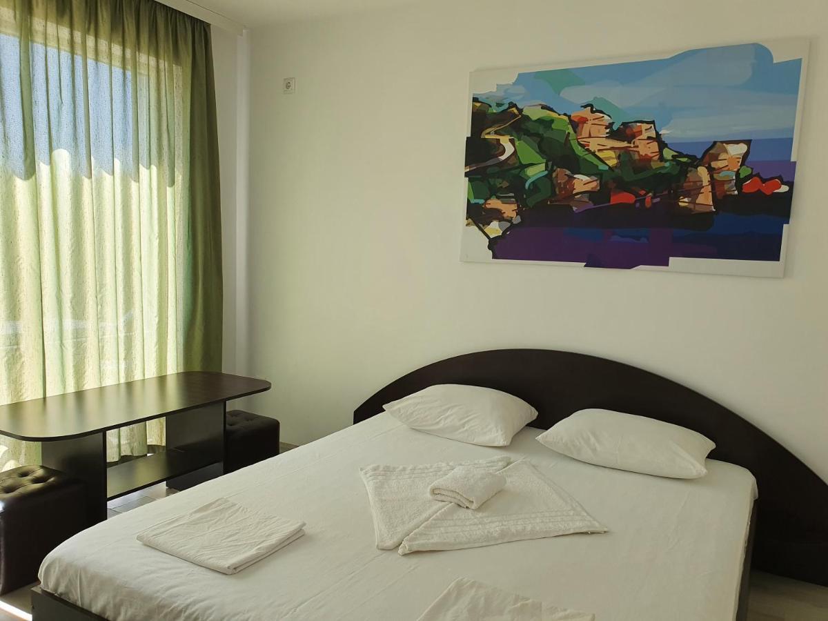 Family House Manolov Hotel Obzor Ngoại thất bức ảnh