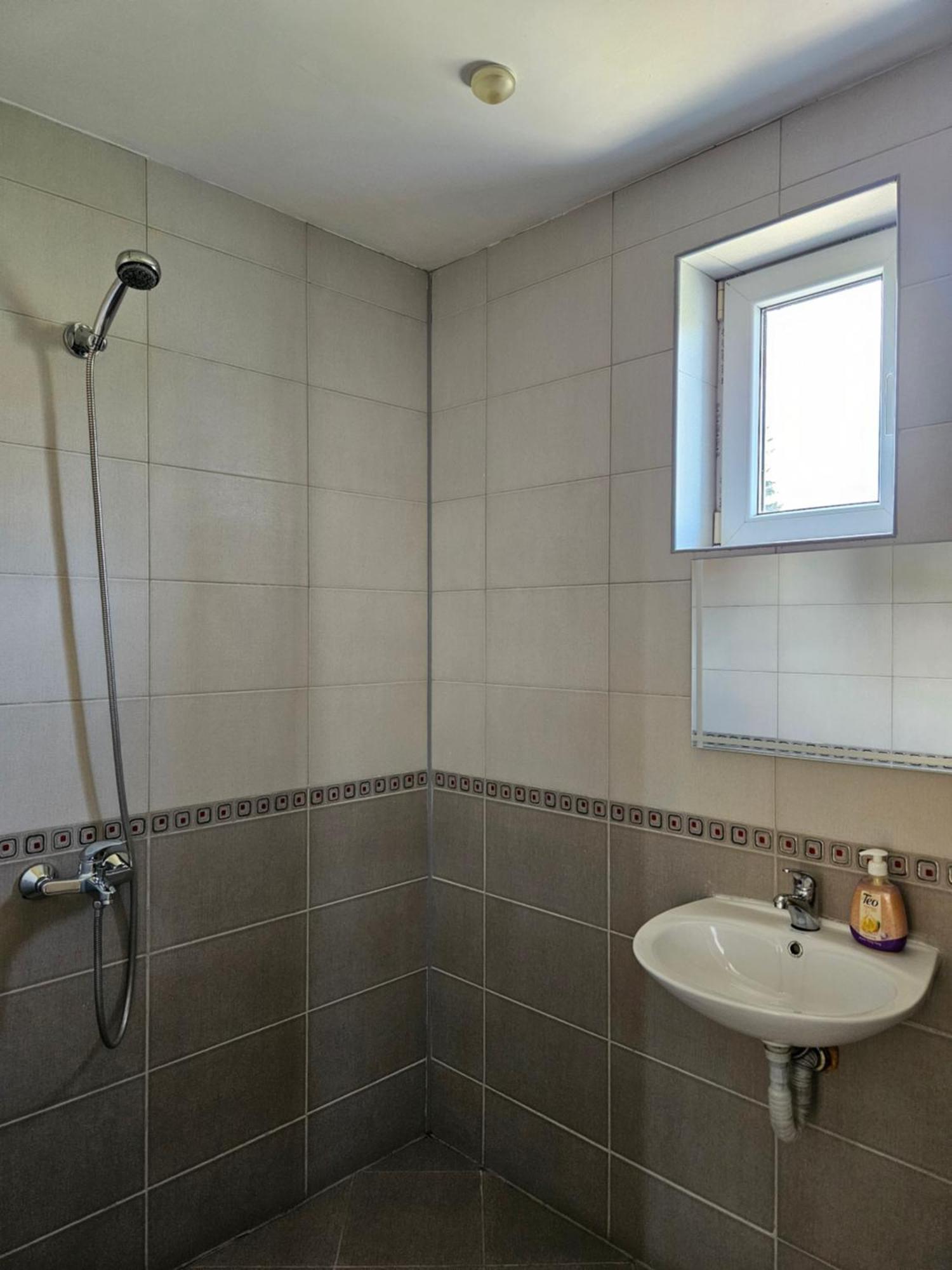 Family House Manolov Hotel Obzor Ngoại thất bức ảnh