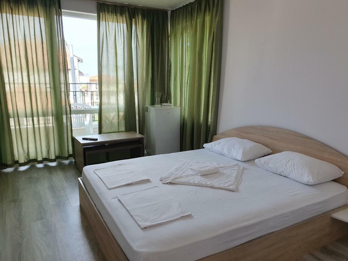 Family House Manolov Hotel Obzor Ngoại thất bức ảnh